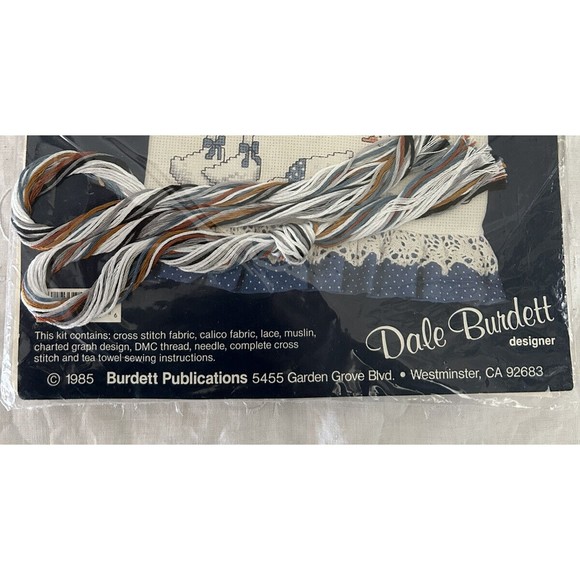 VTG Dale Burdett Tea Towel Counted Cross Stitch Sewing Kit Gaggle of Geese NOS - Picture 4 of 4